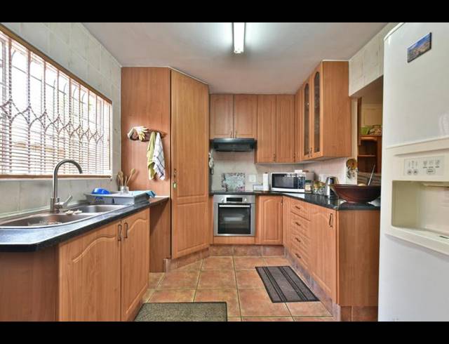 4 BEDROOM TOWNHOUSE FOR SALE IN RANDPARK RIDGE